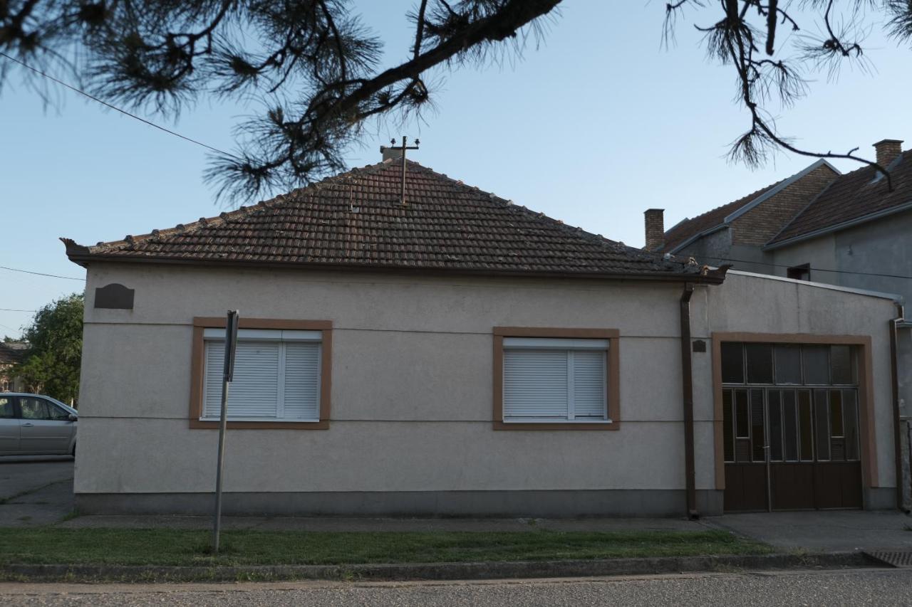 Appartamento Nikodijevic Vrsac Esterno foto