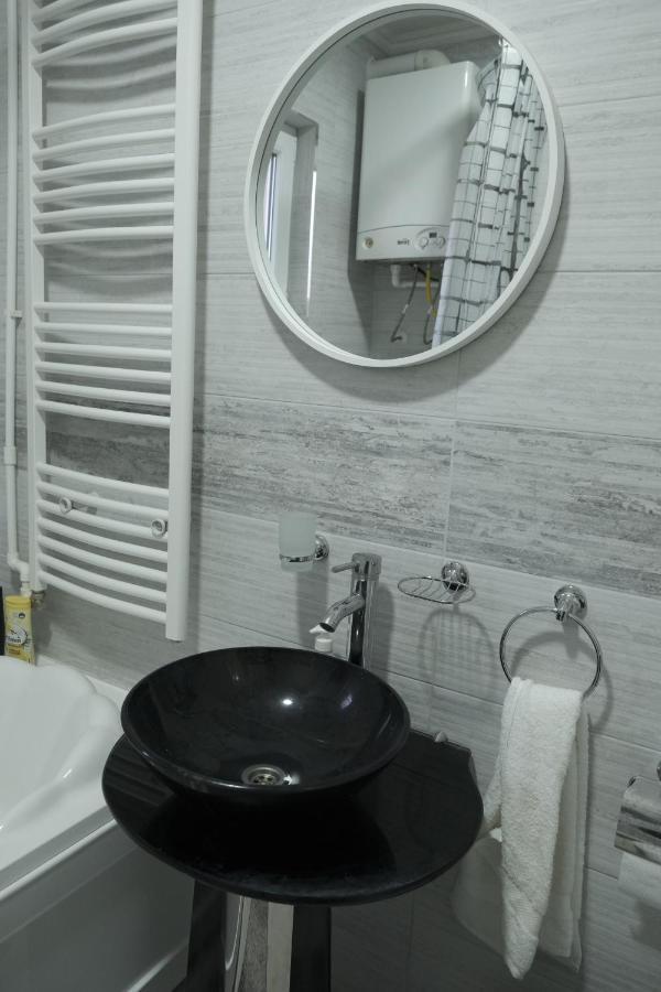 Appartamento Nikodijevic Vrsac Esterno foto